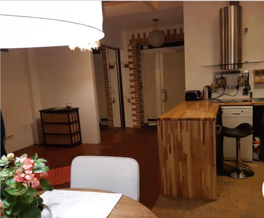 2 Story Studio Apartment Free Parking Included Ρίγα Εξωτερικό φωτογραφία